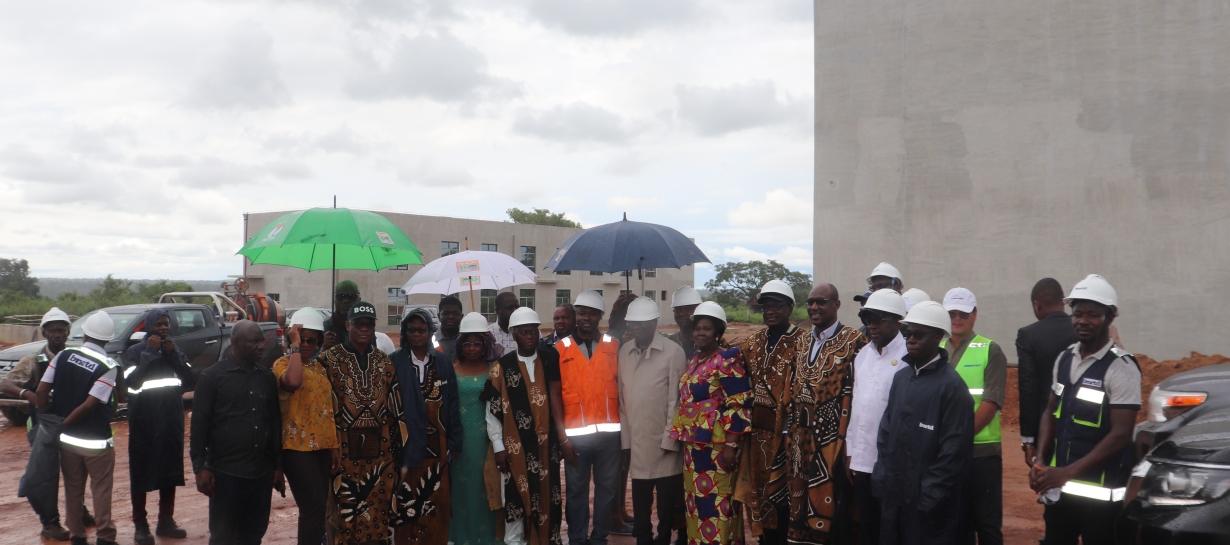 une délégation de parlementaires visite le chantier du port sec de Ferkessédougou 